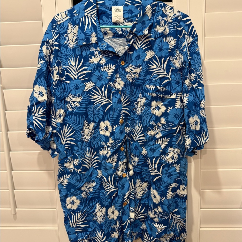 Disney Hawaiian Blue and White Character Print Men's Shirt